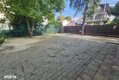 Casă cu 4 camere cu Teren 450 Mp în Podu Roș