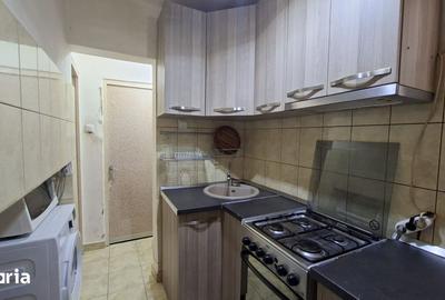 Apartament cu 2 camere semidecomandat în Războieni