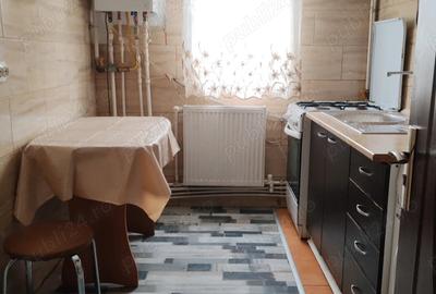 Apartament cu 2 camere semidecomandat în 9 Mai - 7