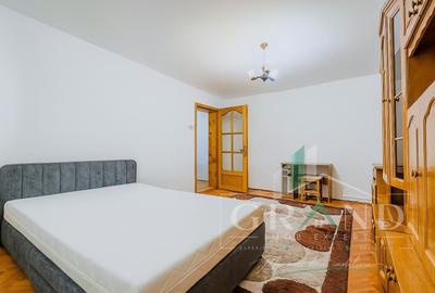 Apartament cu 3 camere decomandat, mobilat în Zorilor