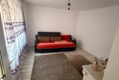 Casă cu 3 camere cu Teren 170 Mp în Km 4 - 7