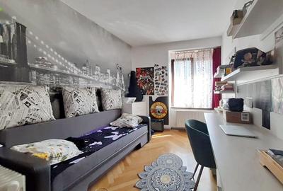 Apartament cu 3 camere semidecomandat în Centrul Istoric - 4
