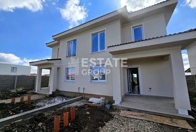 Duplex cu 4 camere cu Canalizare în Moșnița Nouă - 1