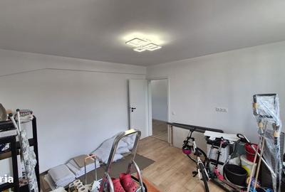 Apartament cu 3 camere în Central - 1