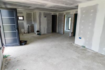 Casă cu 3 camere în Dumbrava - 2