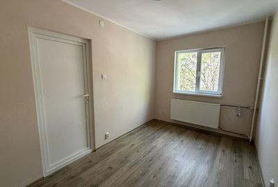 Apartament cu 2 camere nedecomandat în Baicului