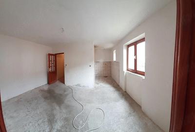 Apartament cu 2 camere semidecomandat în Sud - 3