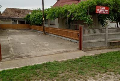 Casă cu 3 camere în Ceanu Mare