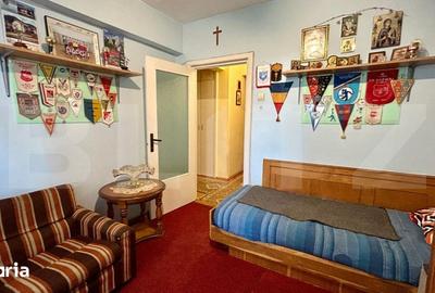 Apartament cu 4 camere decomandat în Dacia