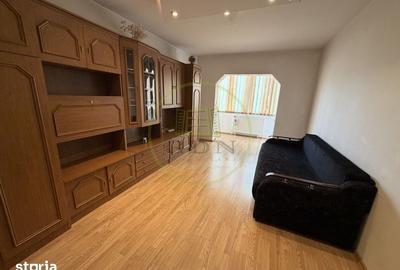 Apartament cu 3 camere decomandat în Scriitorilor