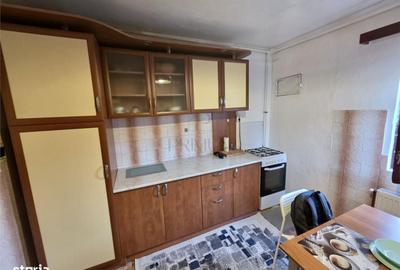 Apartament cu 3 camere decomandat în Complex Studențesc