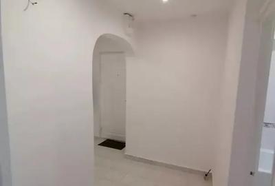 Garsonieră decomandată în Răcădău