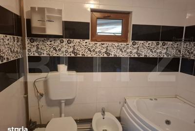 Casă cu 6 camere cu Teren 377 Mp în Central - 9