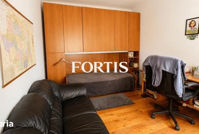 Casă cu 5 camere cu Teren 700 Mp în Central - 3