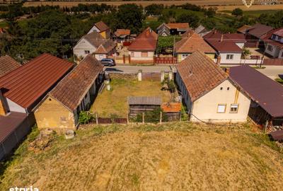 Casă cu 3 camere cu Teren 2195 Mp în Central