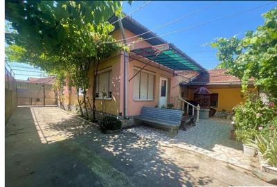 Casă individuală cu 7 camere cu Canalizare în Șibot - 1