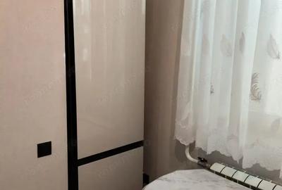 Garsonieră decomandată în Apărătorii Patriei
