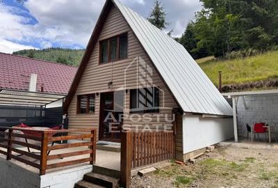 Casă cu 3 camere cu Teren 263 Mp în Râu de Mori