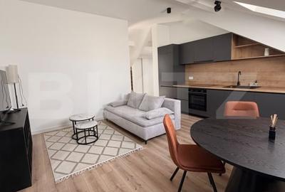 Apartament cu 3 camere semidecomandat, mobilat în Florești