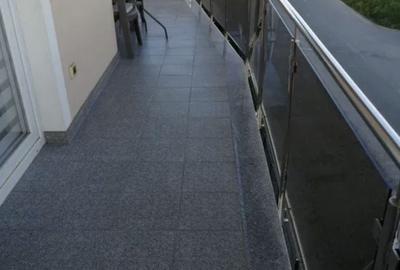 Apartament cu 2 camere decomandat, mobilat în Tractorul - 5