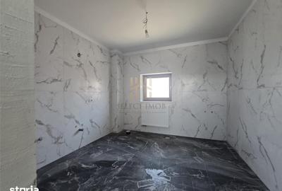 Casă cu 5 camere cu Teren 800 Mp în Plopu - 12