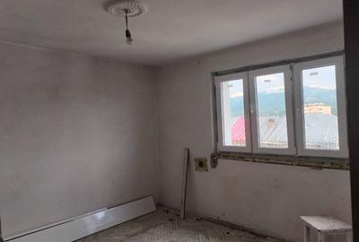 Apartament cu 2 camere decomandat în Central - 4