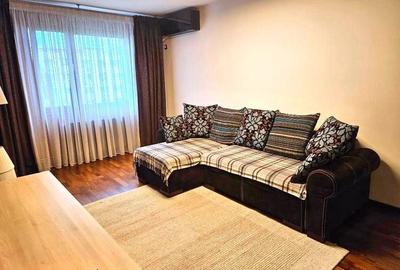 Apartament cu 3 camere decomandat în Dristor