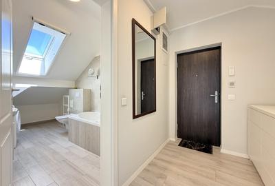 Apartament cu 3 camere decomandat, mobilat în Dumbrăvița