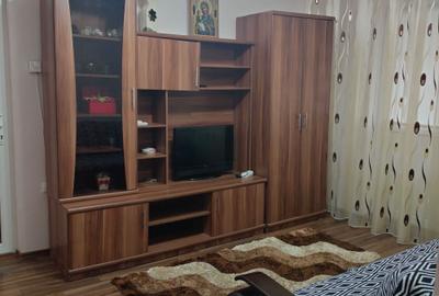 Apartament cu 2 camere în Viziru 3