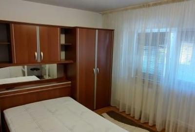 Apartament cu 3 camere decomandat, mobilat în Nerva Traian