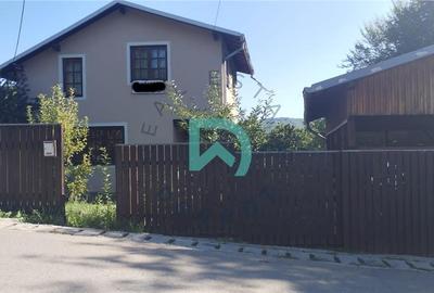 Casă individuală cu 3 camere cu Teren 437 Mp în Podul Vadului
