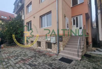 Birou, de 55 mp, în Central - 8