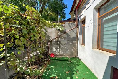 Apartament cu 2 camere semidecomandat, mobilat în Unirii