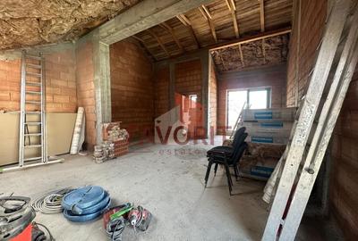 Duplex cu 5 camere cu Canalizare în Sânandrei - 8
