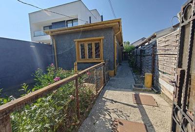 Casă cu Teren 337 Mp în Central - 4