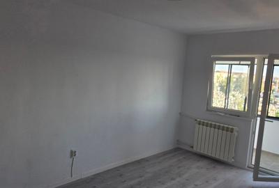 Garsonieră decomandată în Micălaca