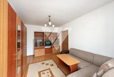 Apartament cu 3 camere semidecomandat, mobilat în Hipodrom 3