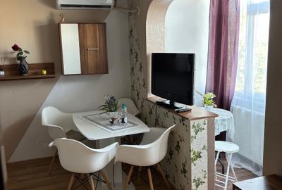 Apartament cu 2 camere semidecomandat în Exterior Vest