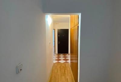 Apartament cu 3 camere decomandat, mobilat în C5 - 4