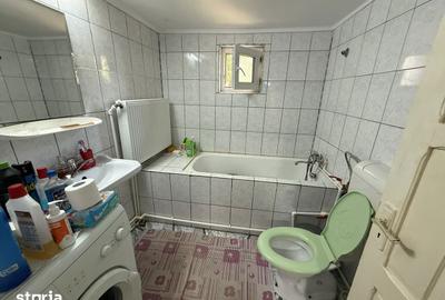 Casă cu 3 camere cu Garaj în Central - 9