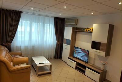 Apartament cu 3 camere semidecomandat în Barbu Văcărescu