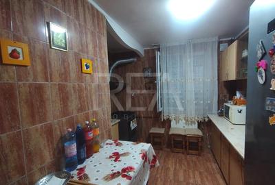 Apartament cu 4 camere decomandat, mobilat în Titan - 11