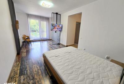 Apartament cu 3 camere semidecomandat în Mărăști