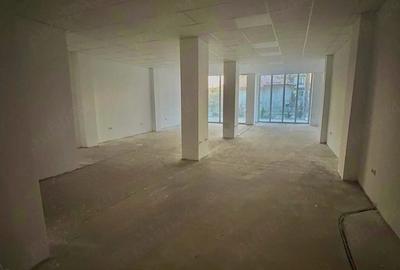 Spațiu comercial, de 108 mp, în Central - 12