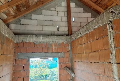 Casă cu 3 camere cu Teren 500 Mp în Sânmihaiu German
