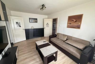 Apartament cu 2 camere semidecomandat în Cetate