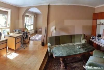 Casă cu 7 camere cu Teren 330 Mp în Burdea - 2