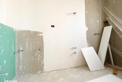Casă cu 3 camere cu Teren 334 Mp în Berzovia
