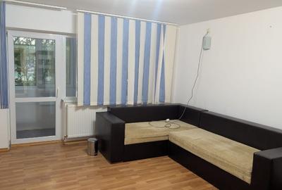 Apartament cu 3 camere decomandat în Snagov