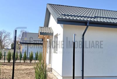 Casă individuală cu 3 camere cu Canalizare în Nord-Est - 1